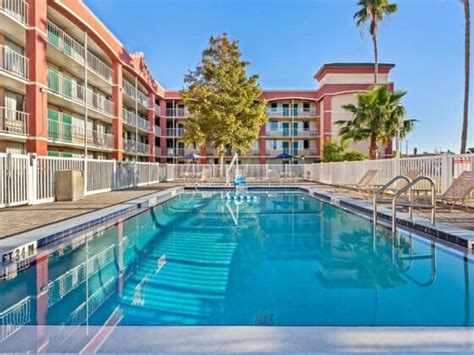 when are hotels cheapest in florida